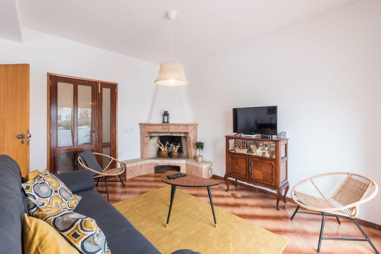 Lovelystay - 3 Bedroom Apartment In Vila Do Bispo Eksteriør billede