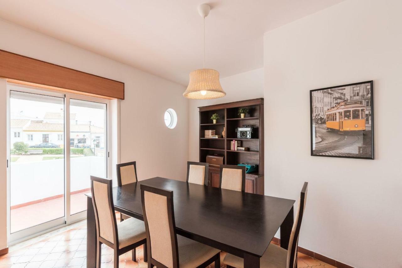 Lovelystay - 3 Bedroom Apartment In Vila Do Bispo Eksteriør billede